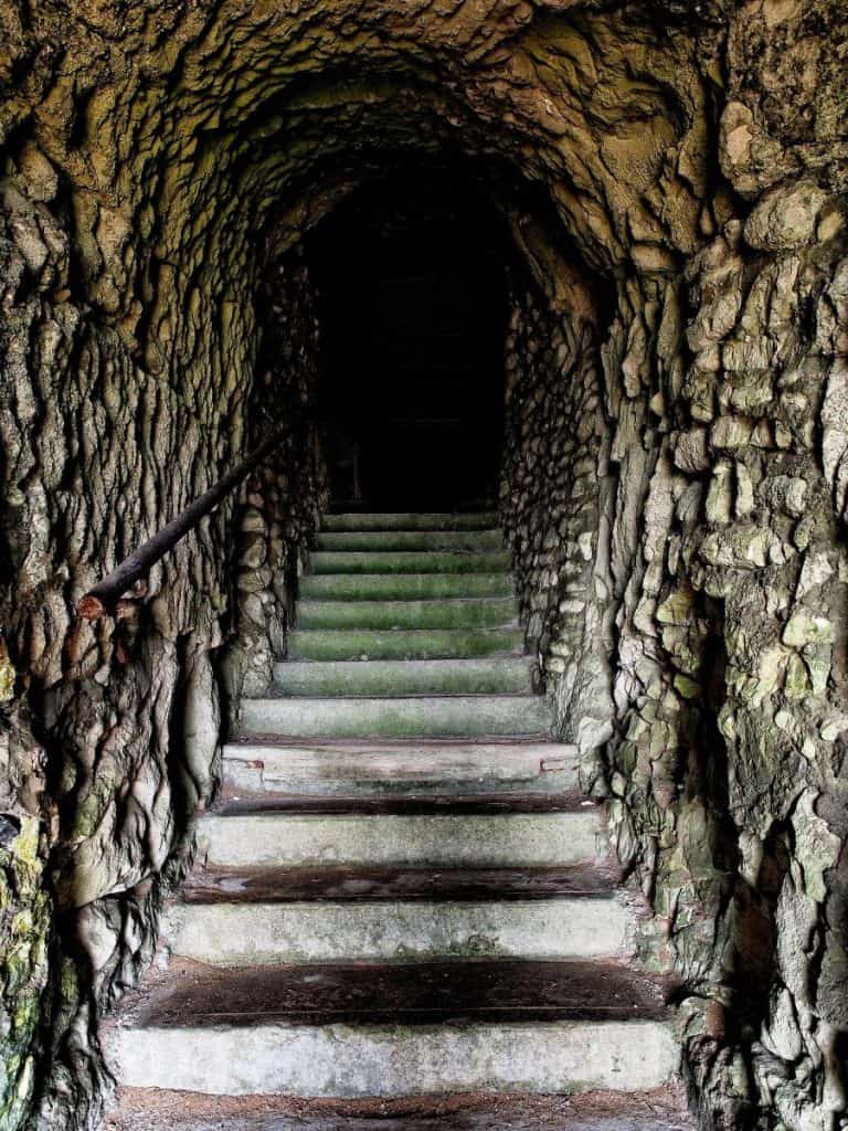 Stairs leading into dungeon tunnel