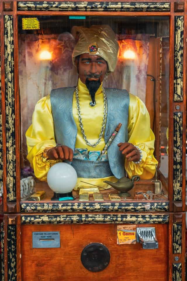 Fortune Teller Machine