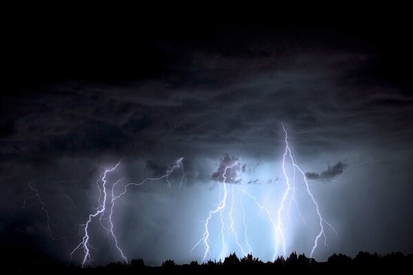 5E lightning storm